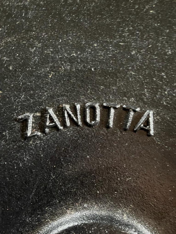 Image 1 of Zanotta Quadritondo Table