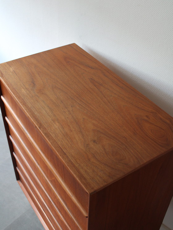 Image 1 of Vintage Deense ladekast in teak
