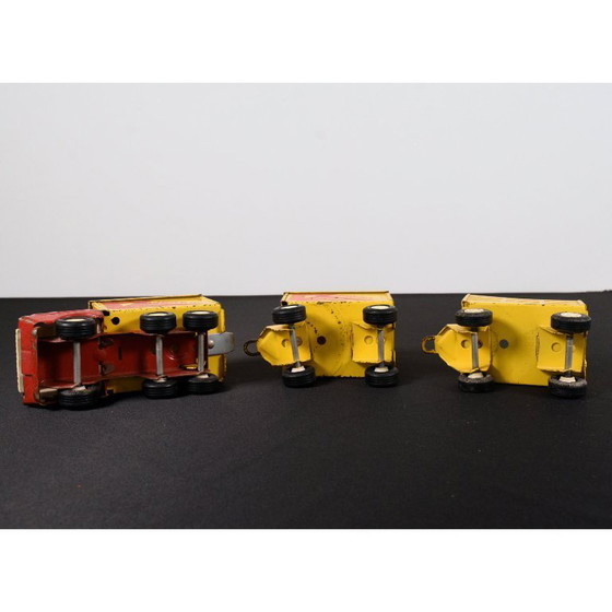 Image 1 of Camion per le consegne in metallo Tonka degli anni '70 con rimorchio e rimorchio agricolo extra