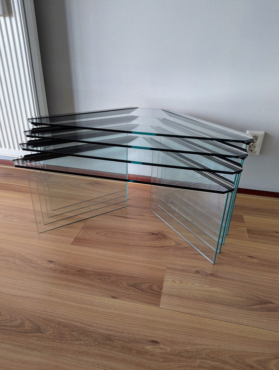Image 1 of Gallotti & Radice - Tables d'appoint triangulaires par Pierangelo Gallotti