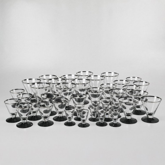 Image 1 of Élégant service de verres Art déco des années 1930, composé de 40 pièces ! Fabriqué en Belgique, V.D. Belgium