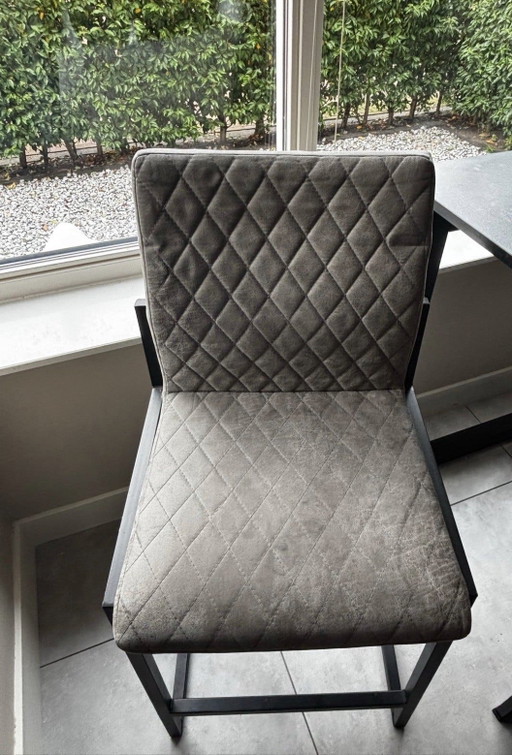 2 taburetes de bar grises – barkrukken, Metal, Textile (photo 2 of 7)