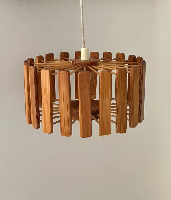 Image 1 of Vintage hanglamp van grenenhout, Zweden 1970.
