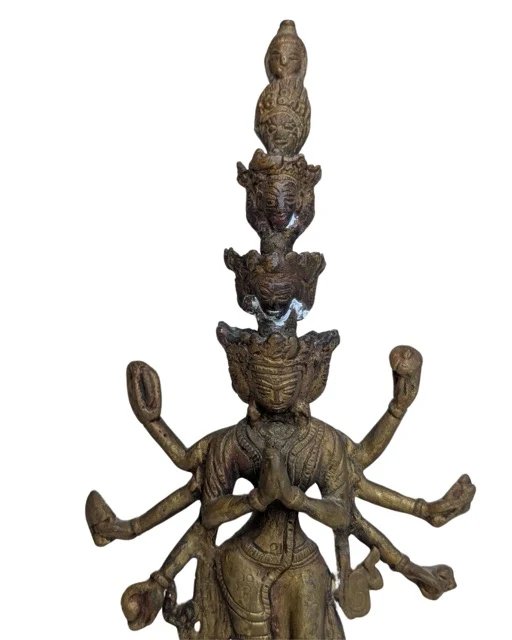 Hand-cast Bronze Avalokiteshvara 30cm – Sculpture (photo 10 of 12)