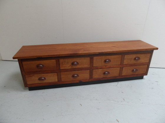 Image 1 of Buffet vintage avec tiroirs