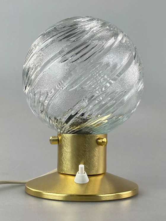Image 1 of Lampada a sfera anni '60-'70, lampada da tavolo, lampada da comodino, design dell'era spaziale