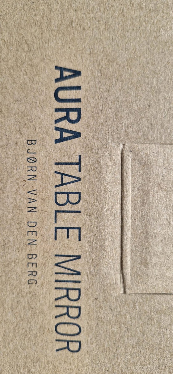 Image 1 of Specchio da tavolo Aura (ottone) di New Works