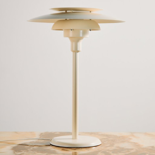 MK10709 Danish table lamp with three lamellas