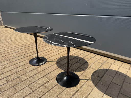 Table d'appoint Knoll Tulip en marbre Nero Marquina à l'ÉTAT NEUF ! Eero Saarinen