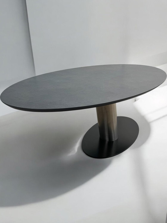 Image 1 of Bree’s New World Libra eettafel - Ovaal HPL Mika