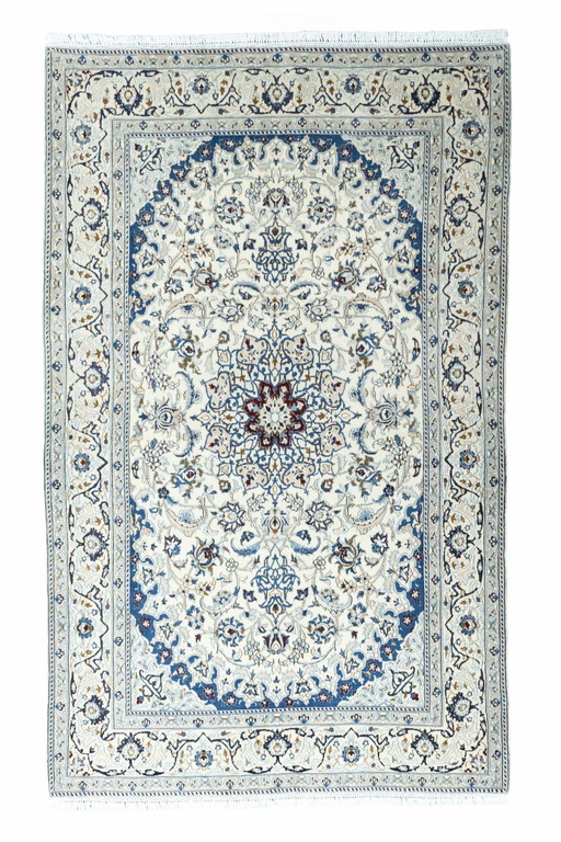 Hand-knotted Nain carpet with silk - 257 X 160 Cm