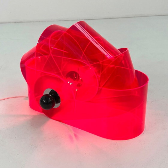 Lampada Gherpe rosa di Superstudio per Design Centre Poltronova, 1968 – Lampade da tavolo, Plastica (photo 5 of 10)