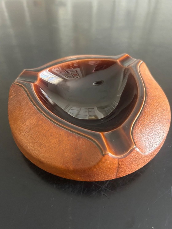 Image 1 of cendrier en céramique et cuir Longchamp