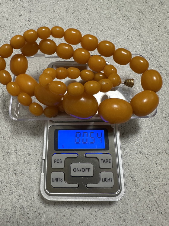 Image 1 of Collier en bakélite couleur caramel, 80 grammes