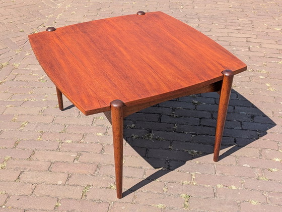 Table basse vintage en teck, style moderne du milieu du siècle (années 1960) – Plateau réversible (photo 4 of 8)