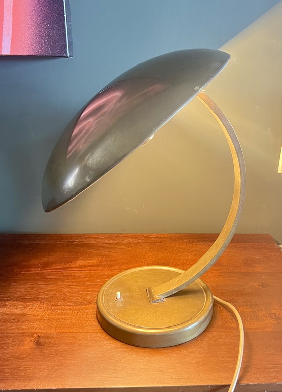 Image 1 of Lámpara de escritorio Kaiser Leuchten-Christian Dell modelo 6751-Bauhaus de latón, ca. 1930.