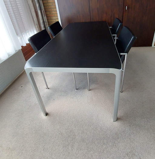 Tavolo Ipsilon Dining table with chairs
