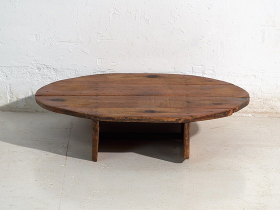 Antique low round table in pine wood – Central Europe, circa 1940 – Coffee tables, Rustic (photo 33 of 40)