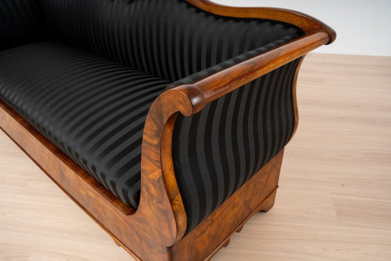 Excepcional Sofá Biedermeier de Nogal del Siglo XIX, circa 1850, Sofás de 2 plazas, Madera, Negro (foto 16 de 18)