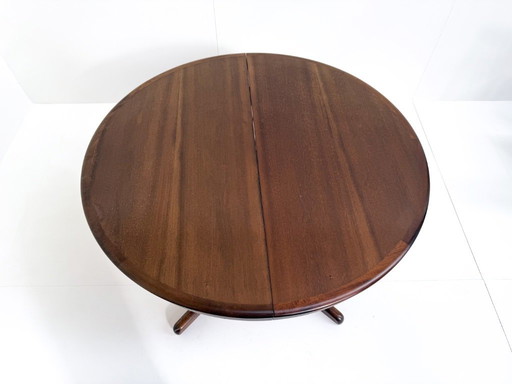 Table et chaises de salle à manger danoises du milieu du siècle - BRAMIN par H.W. Klein
