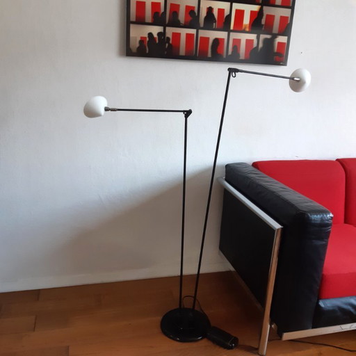 Lampada da terra a due bracci orientabili Pola Design Amstelveen, stile Memphis
