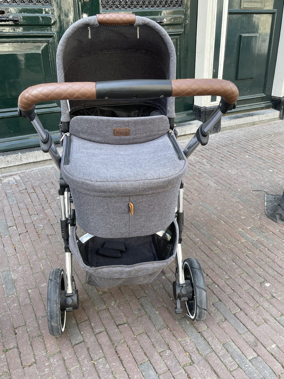 Image 1 of Sehr schöner, eleganter Luxus-Kinderwagen mit Luftreifen