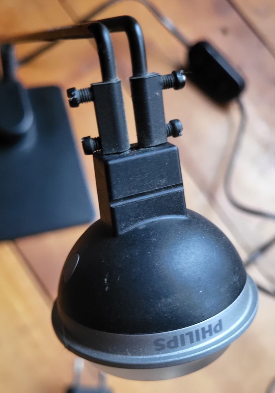 Image 1 of Lampada da tavolo o da scrivania HEMA minimalista