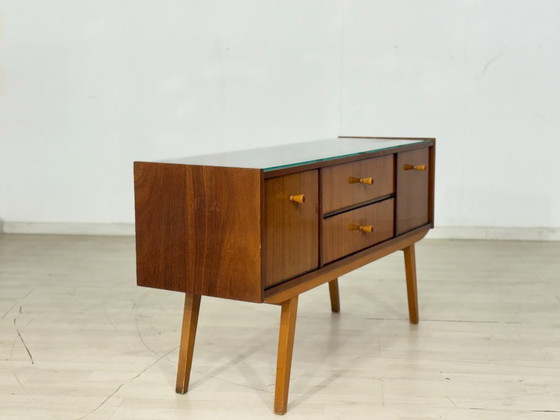 Image 1 of Cassettiera vintage / Credenza di metà secolo / Mobile basso anni '60