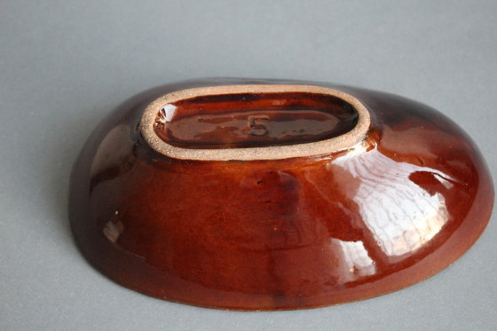 Image 1 of Seltene alte Steinzeug Backform oval mit Innendekor Madeleine-Form?