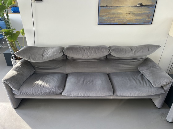 Image 1 of Cassina Maralunga 3-zits bank - grijs/zwart fluweel