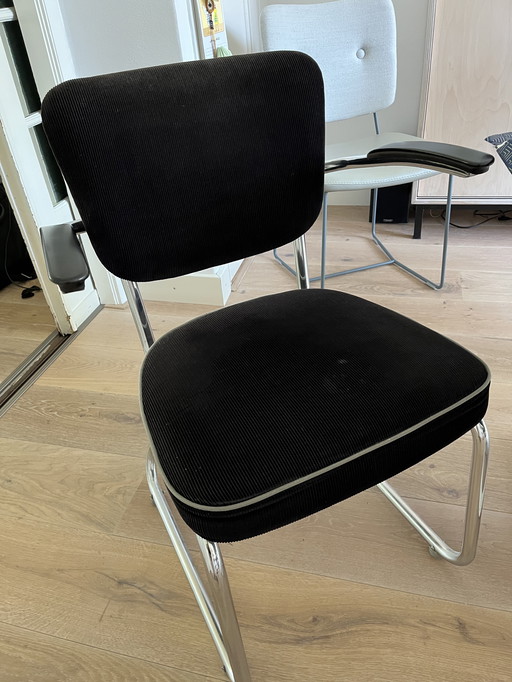 Ahrend De Cirkel Or Gispen 4 Stoelen