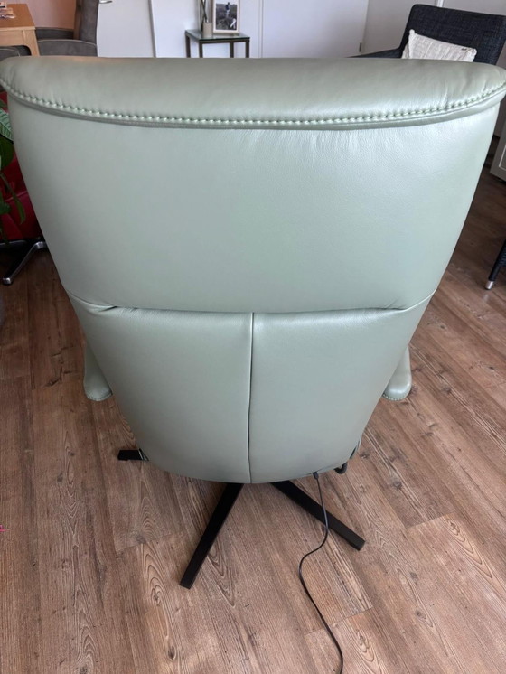 Image 1 of Silla de pie prominente