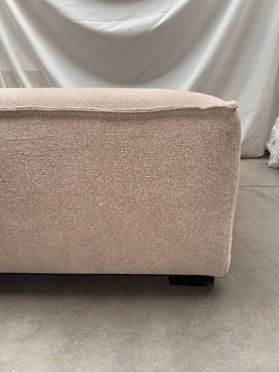 Image 1 of Vast gestoffeerde Dix pouf