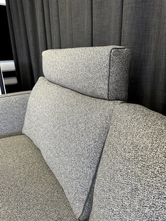 Image 1 of Grijze Christine Kröncke bank met longchair