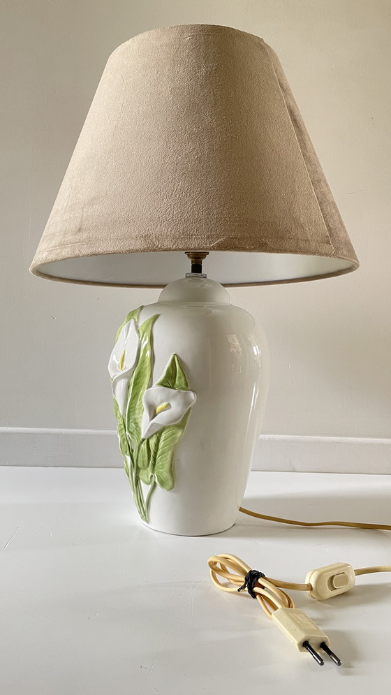 Image 1 of Lampada in ceramica italiana con fiori di arum
