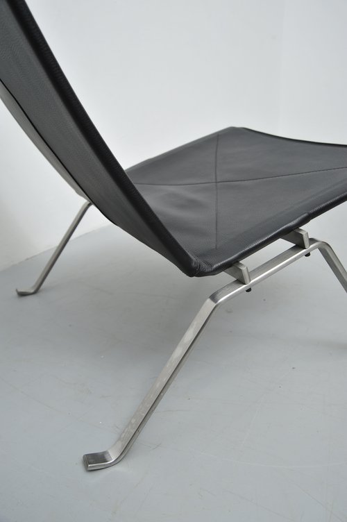 Image 1 of Poul Kjærholm Pk22 Fauteuil In Zwart Voor Fritz Hansen 1950