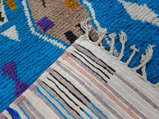 Großer marokkanischer Teppich aus Naturwolle, Maße 250x150 cm, handgefertigt. – Teppiche & Läufer, Wool (photo 11 of 11)