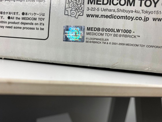 Bearbrick Loopwheeler 1000% Medicom 2009 – Decorative Objects, Canvas, Plastic (photo 5 of 17)