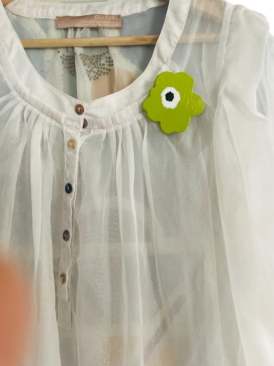 Image 1 of Marmekko inspirierte grüne Holzblumenbrosche handgefertigt