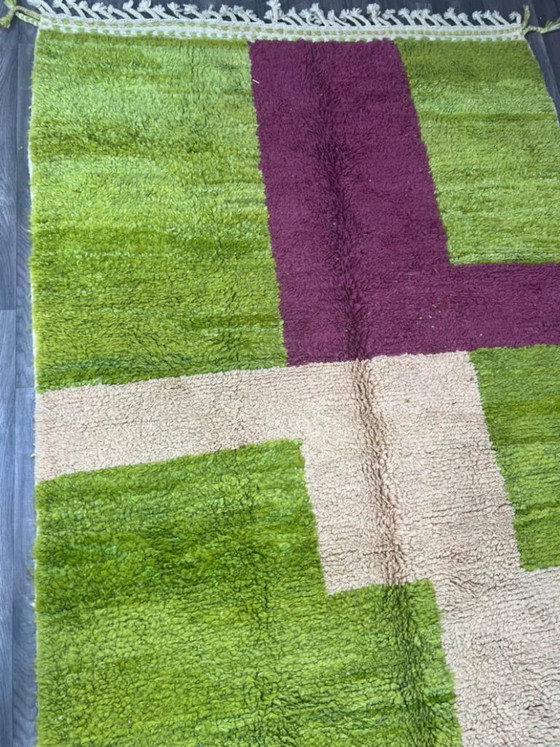 Image 1 of Alfombra marroquí verde a medida de 250 cm x 150 cm.