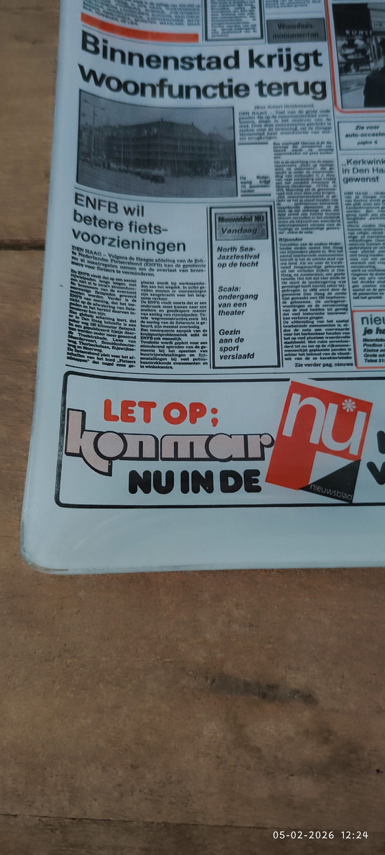 Image 1 of Giornale in ciotola di vetro vintage ORA