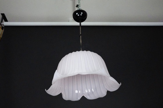 Image 1 of Grande lampadario vintage a forma di fiore in vetro di Murano rosa, Italia, anni '80.