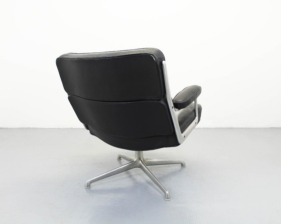 Image 1 of Herman Miller Lobby Chair Charles & Ray Eames Seats