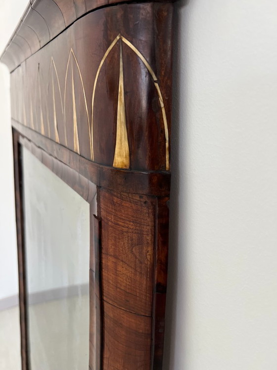 Image 1 of Cassettone - Noce - Comò con specchiera