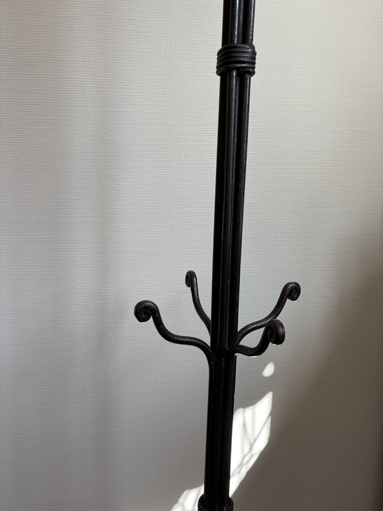 Image 1 of Appendiabiti vintage in piedi in castiglione fatto a mano h1.90