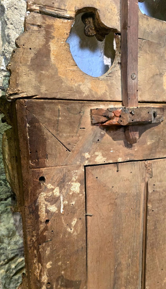 Image 1 of Regency period mirror with a carved and gilded wooden pediment – ​​18th century