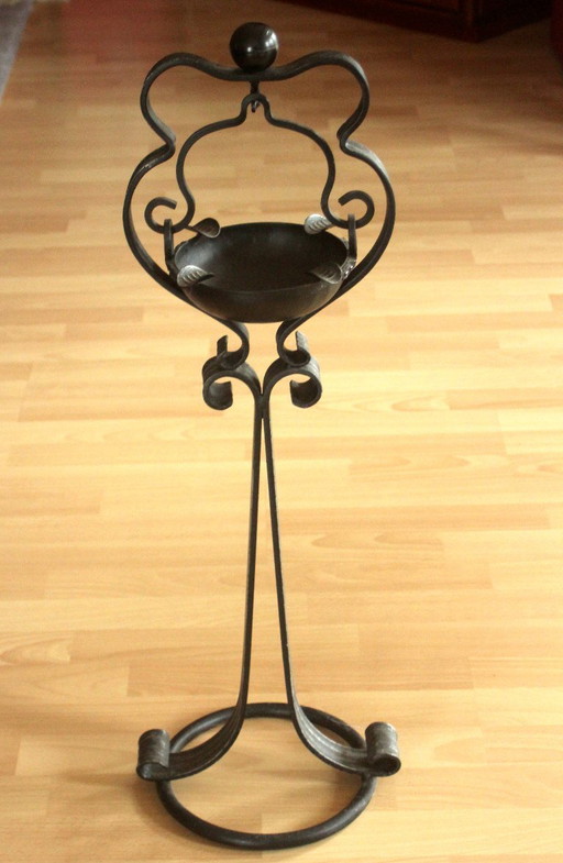 Posacenere da terra in ferro battuto di metà secolo - fatto a mano - vintage - supporto per fumatori fatto a mano