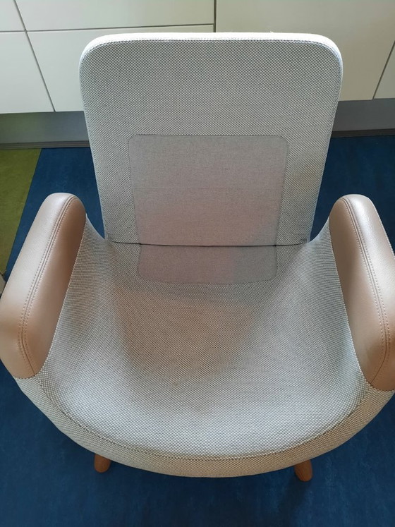 Image 1 of Poltrona di design Vitra East River, progettata da Hella Jongerius