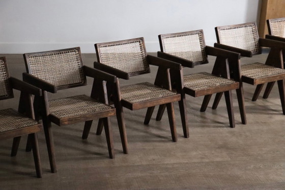 Set van 8 Pierre Jeanneret bureaustoelen van riet, India, jaren 1950. – Eetkamerstoelen, Wood (photo 10 of 20)