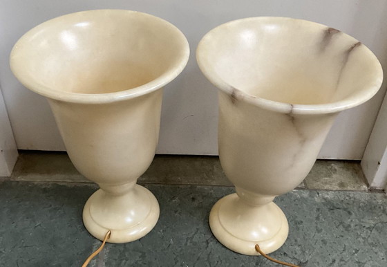 Image 1 of Dos lámparas de mesa de alabastro